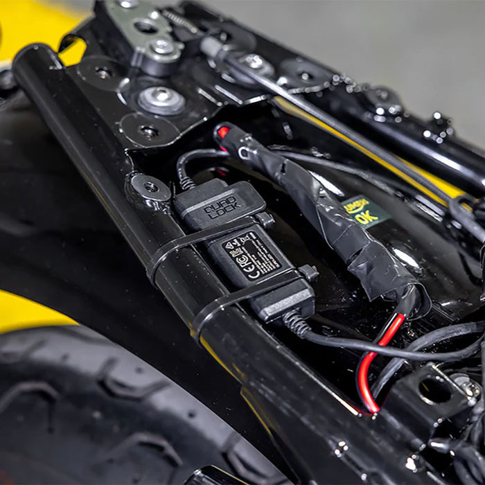 QUAD LOCK 12V TO USB WATERPROOF SMART ADAPTOR Quad Lock