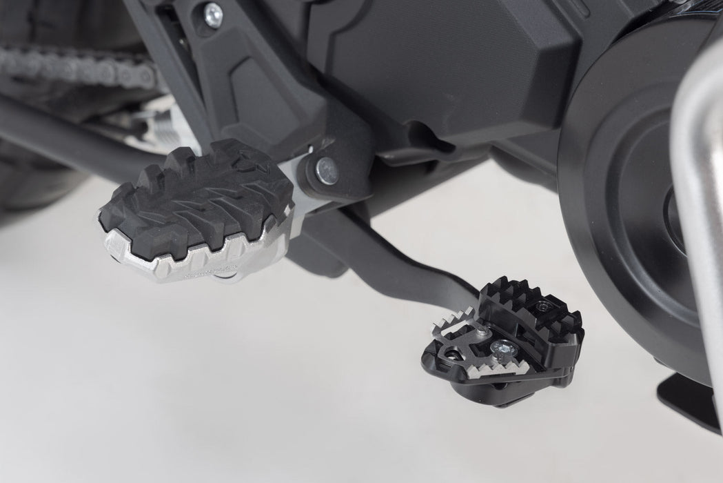 Brake pedal extension - Black. Triumph Tiger 900 Rally/Pro, Voge 650 DSX. SW-Motech