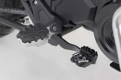 Brake pedal extension - Black. Triumph Tiger 900 Rally/Pro, Voge 650 DSX. SW-Motech