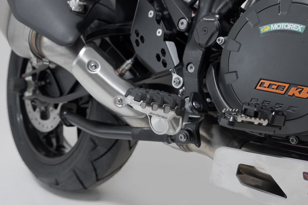 EVO footrest kit - KTM 1290 Super Adventure (21-). SW-Motech