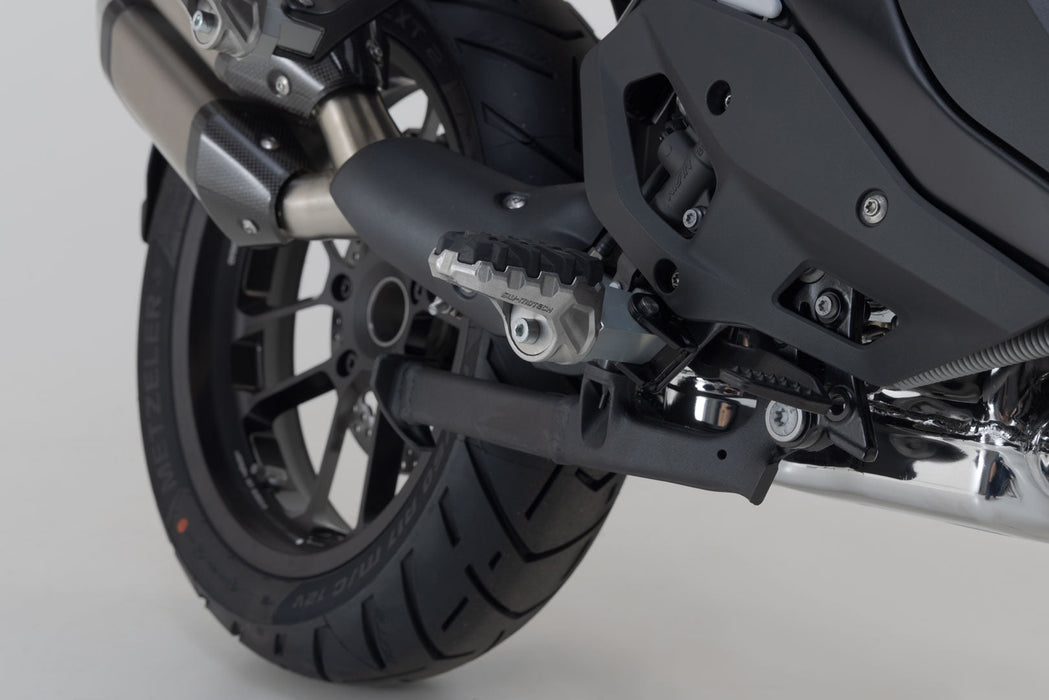 EVO footrest kit - BMW R 1200 GS, R 1250 GS, R 1300 GS. SW-Motech