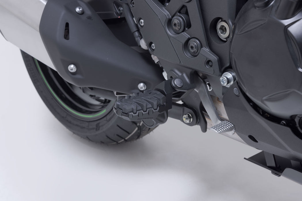 EVO footrest kit - Black. Kawasaki Versys 1100 / SE (24-). SW-Motech