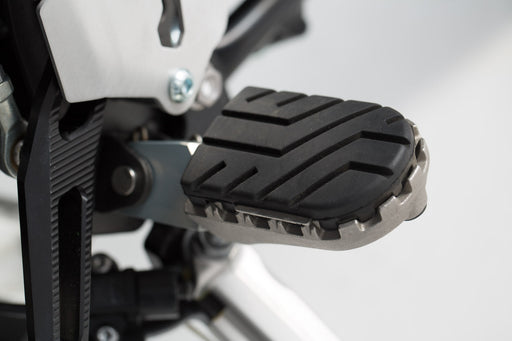 ION footrest kit - Triumph Tiger 800/ 900/ 1200, Scrambler 1200. SW-Motech