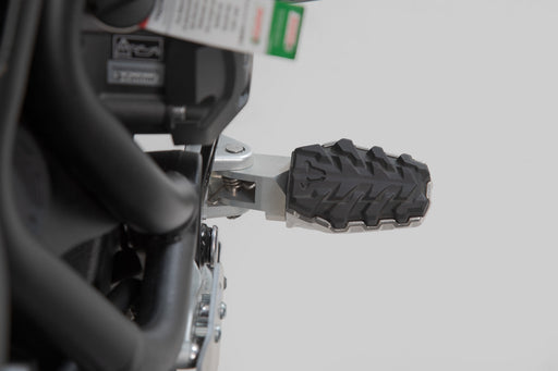 EVO footrest kit - Triumph Tiger 800/ 900/ 1200, Scrambler 1200. SW-Motech
