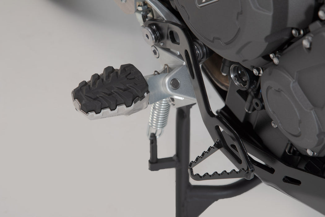EVO footrest kit - Triumph Tiger 800/ 900/ 1200, Scrambler 1200. SW-Motech