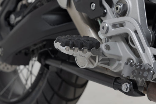 EVO footrest kit - Triumph Tiger 1200 models (22-). SW-Motech