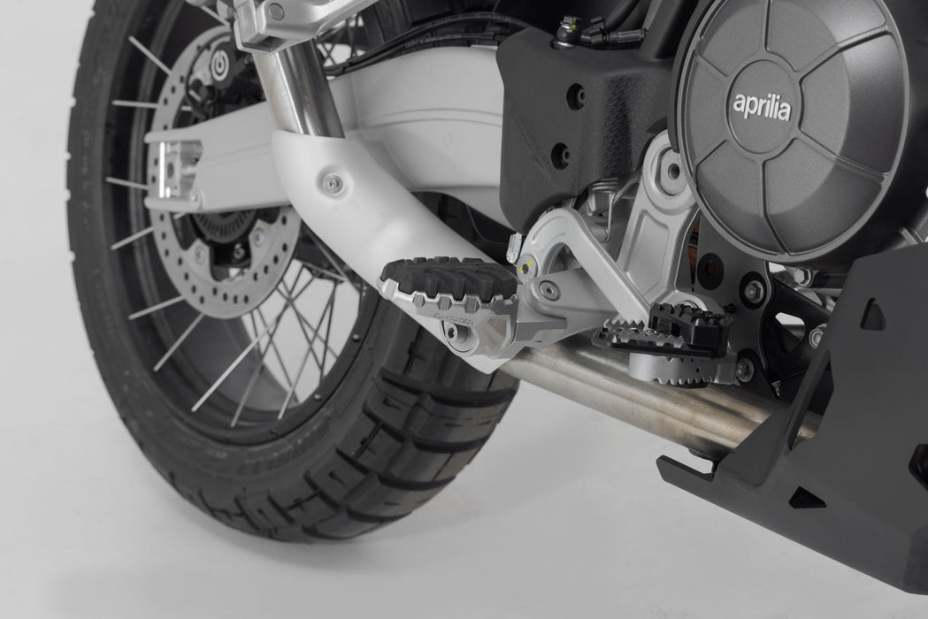 EVO footrest kit - Aprilia Tuareg 660 (21-). SW-Motech