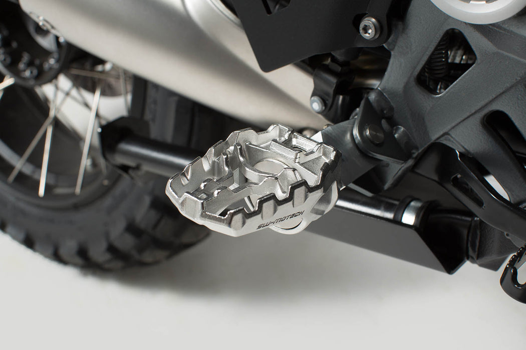 EVO footrest kit - BMW R1100GS R1150GS/Adv. R1200GS (93-12). SW-Motech