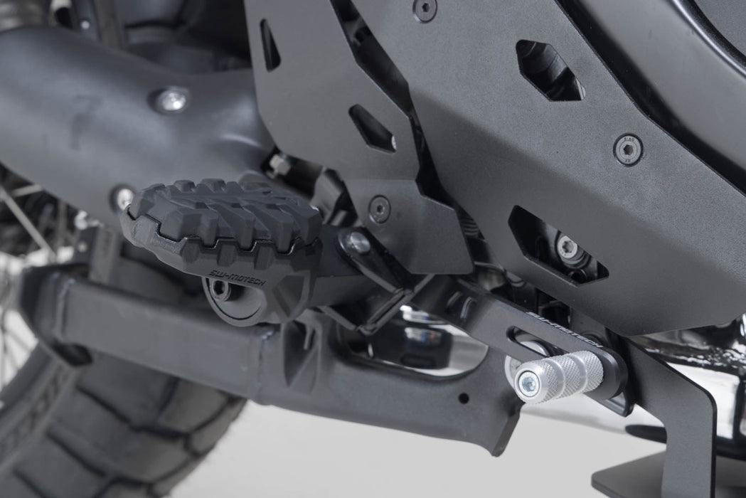 EVO footrest kit - Black. Aprilia, BMW, Suzuki models. SW-Motech