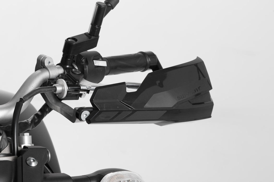 KOBRA Handguard Kit - Black. Yamaha MT-09 (13-20), XSR700/900. SW-Motech