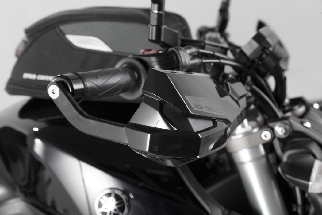 KOBRA Handguard Kit - Black. Yamaha MT-09 (13-20), XSR700/900. SW-Motech