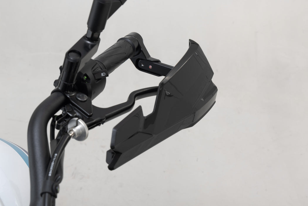 KOBRA handguard kit - Black. Yamaha MT-07, MT-09, XSR700/900. SW-Motech