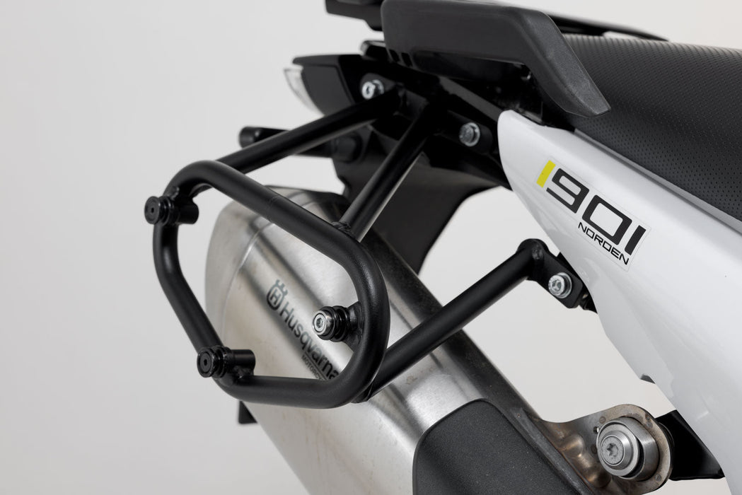 SLC side carrier right - Husqvarna Norden 901 (21-). SW-Motech