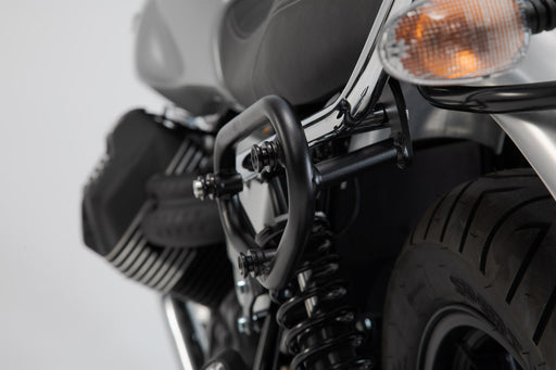 SLC side carrier left - Moto Guzzi V7 lll (16-). SW-Motech