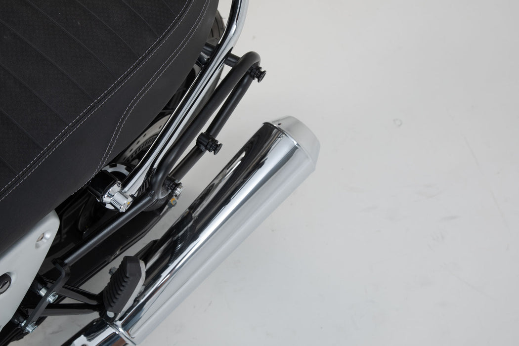 SLC side carrier left - Moto Guzzi V7 lll (16-). SW-Motech