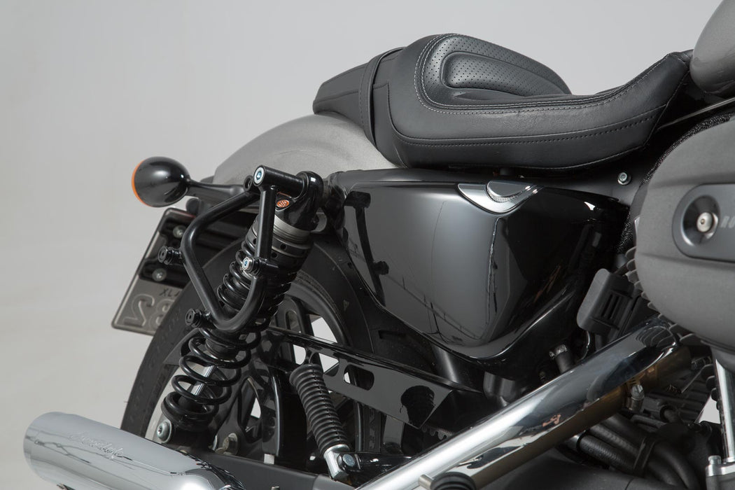 SLC side carrier right - Harley Sportster models (04-). SW-Motech