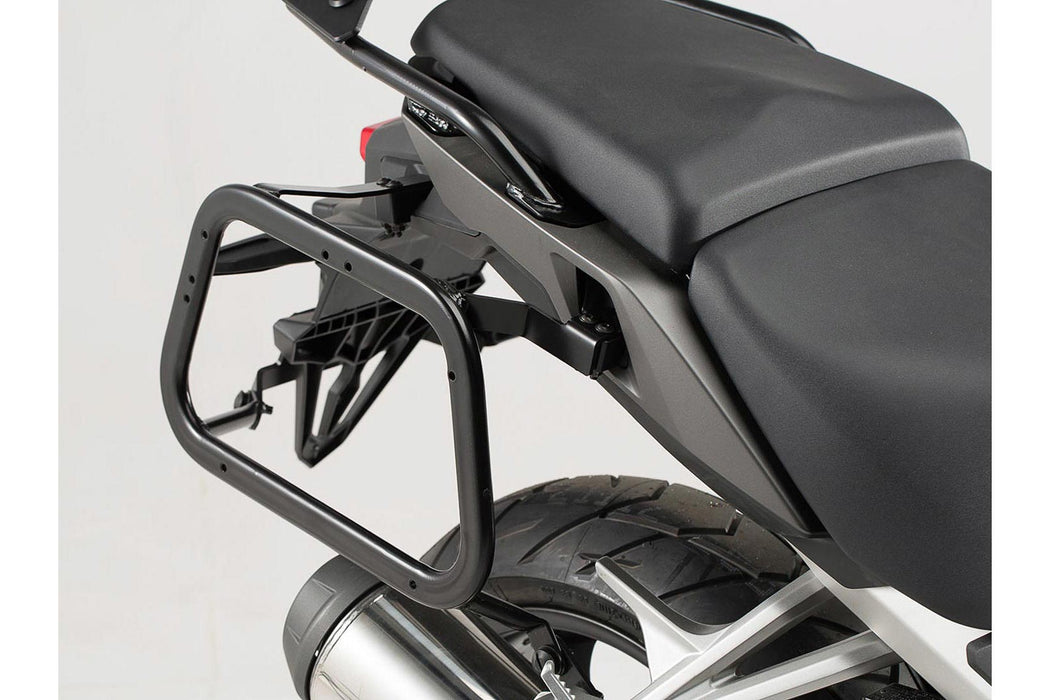 TRAX ADV aluminium case system - Silver. 37/37 l. Honda VFR800X Crossrunner (15-). SW-Motech