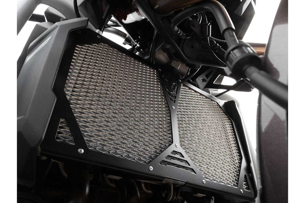 Radiator guard - Black/silver. Kawasaki Versys 1000 (12-18). SW-Motech
