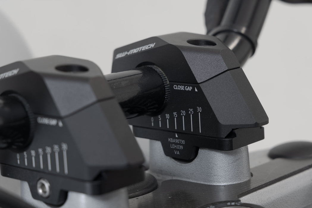 Bar back variable for Ø22 handlebars - H=25mm. Back 5/10/15/20/25/30 mm. Black. SW-Motech