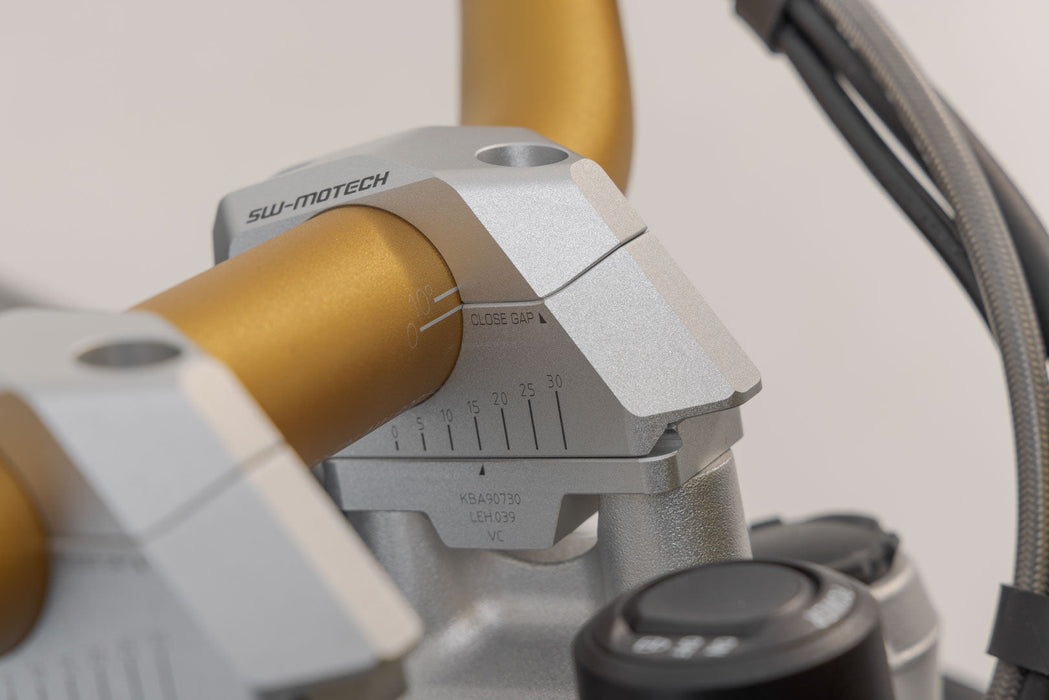 Bar back variable for Ø32 handlebars - H=32mm. Back 5/10/15/20/25/30 mm. Silver. SW-Motech