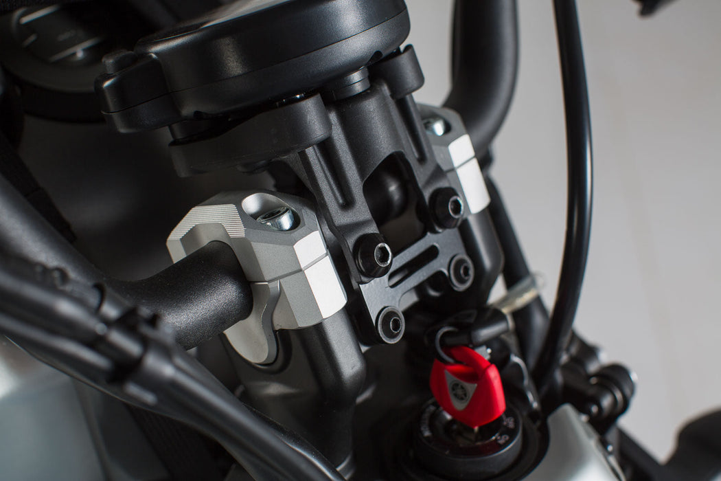 Bar riser - H=20 mm. Black. Yamaha XSR700 (15-20). SW-Motech