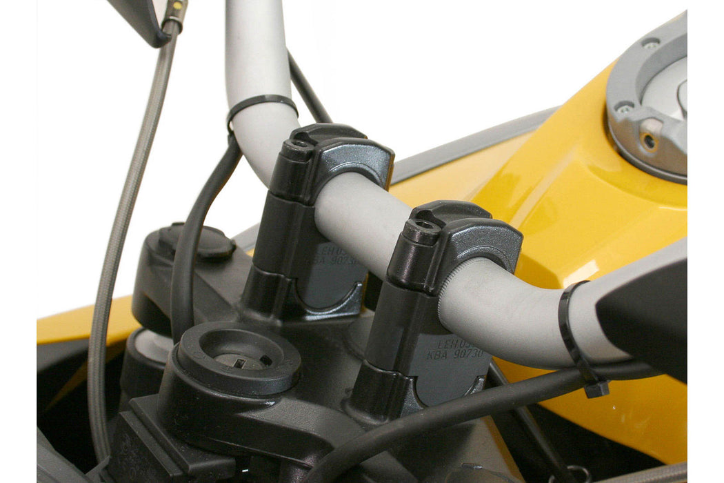 Bar riser - H=30 mm. Black. BMW R 1200 GS/Adv, F 800 GS Adv. SW-Motech