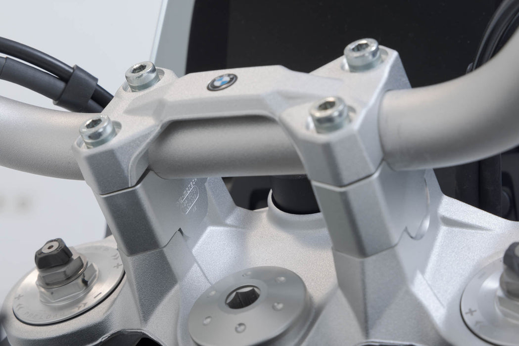 Bar riser - H=30 mm. Silver. BMW F 850 GS/Adv, F 900 GS. SW-Motech