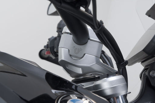 Bar riser - H=30mm. Silver. BMW R 1300 GS (23-)/Adv (24-). SW-Motech