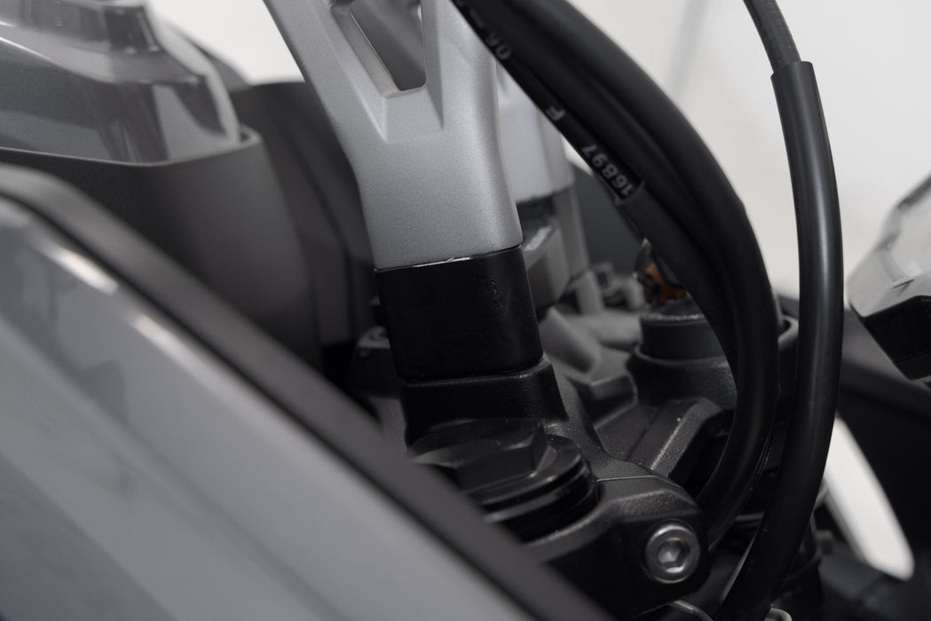 Bar riser - H=30 mm. Black. Triumph Tiger 660 (21-). SW-Motech