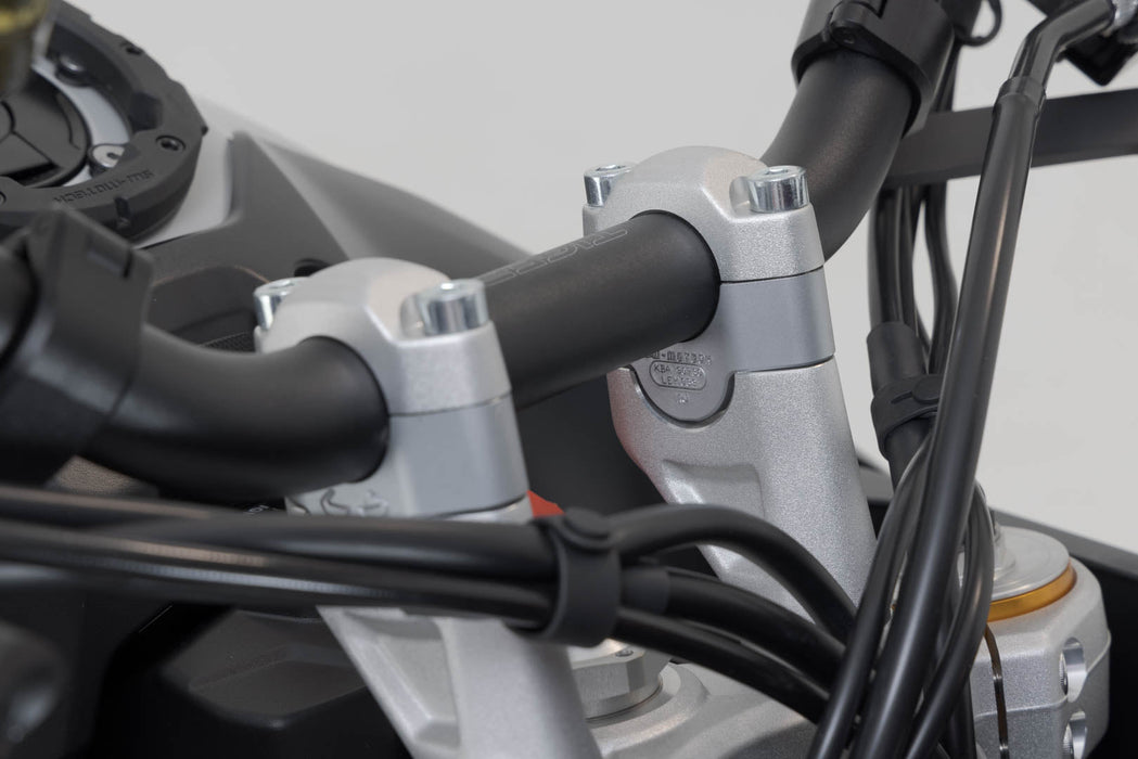 Bar riser - H=20 mm. Silver. Triumph Tiger 900 GT/Rally Pro. SW-Motech