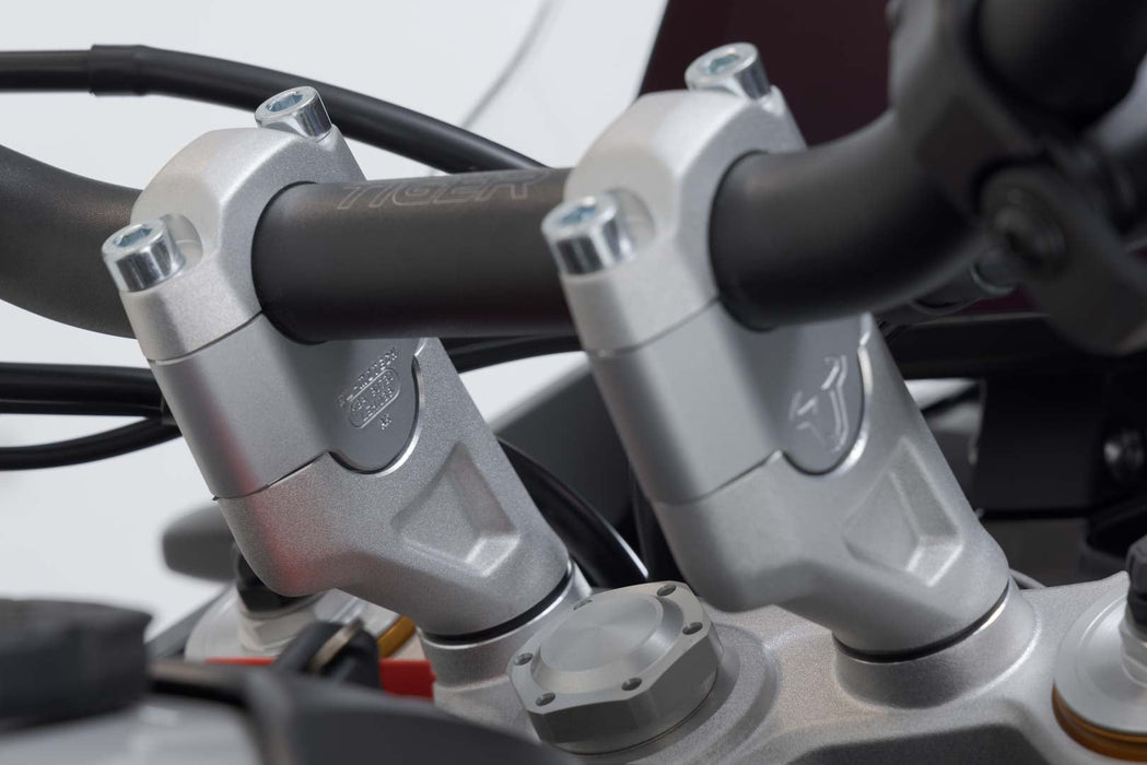 Bar riser - H=30 mm. Silver. Triumph Tiger 900 GT/Rally Pro. SW-Motech