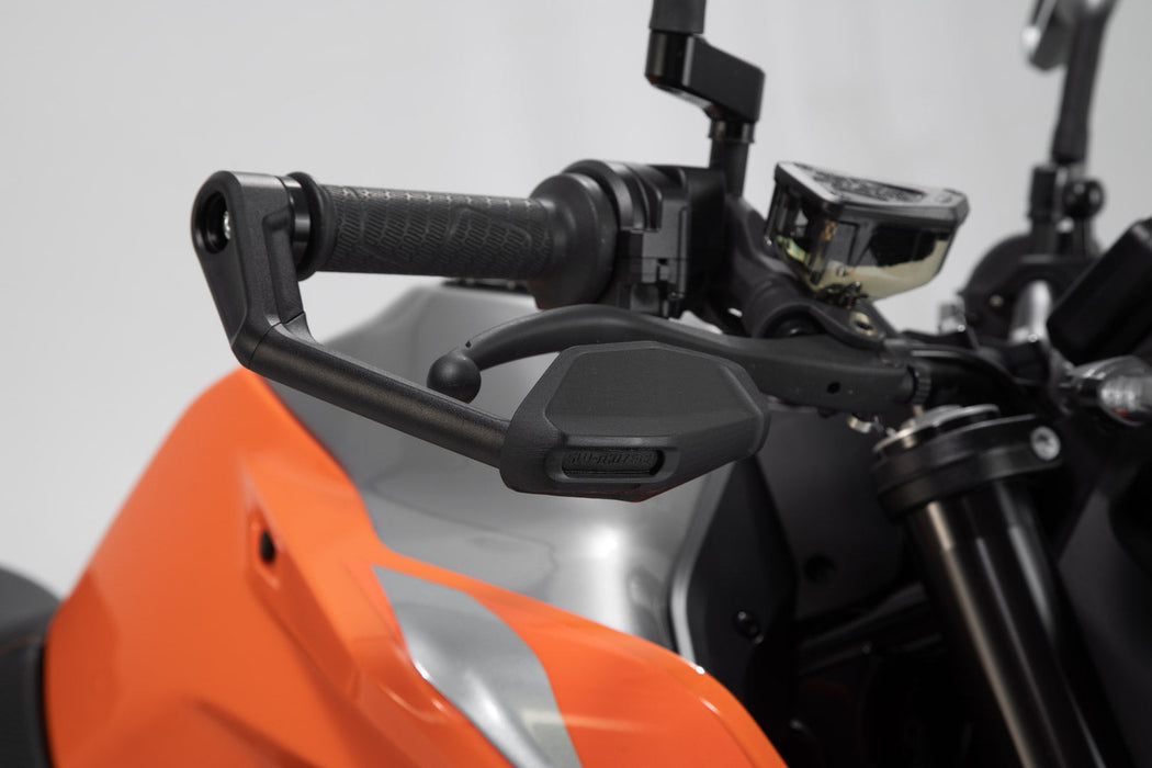Lever guards with wind protection - Black. KTM 790/890/990 Duke, 1290 Super Duke R. SW-Motech