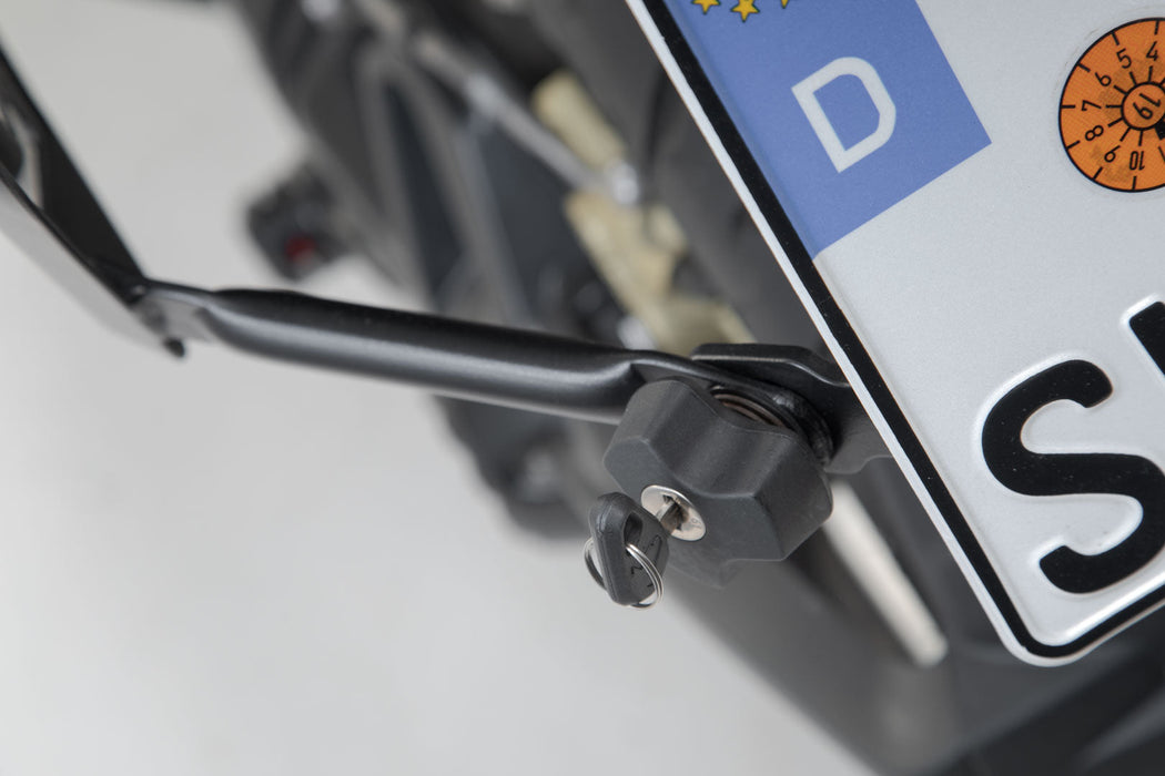 Anti-theft protection for PRO carrier - QUICK-LOCK function. 2 matching locks, 2 keys. SW-Motech