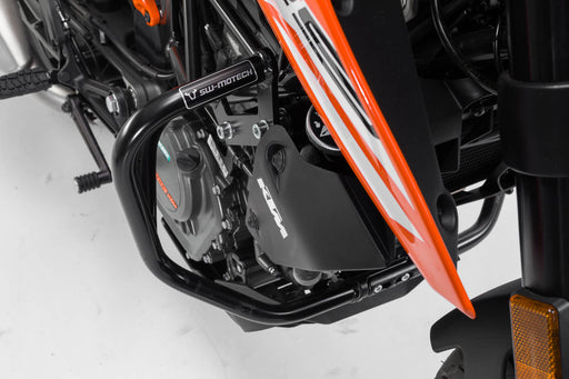 Crash bar - Black. KTM 125 (11-20) / 200 Duke (11-16). SW-Motech