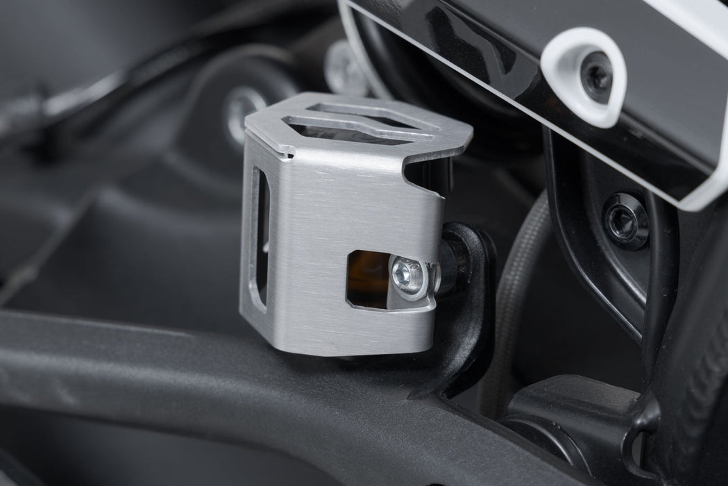 Brake fluid reservoir guard - Silver. BMW / Ducati / KTM / Husqvarna models. SW-Motech