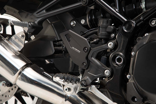 Heel guard - Black. Kawasaki Z900RS/ Cafe / SE (17-). SW-Motech