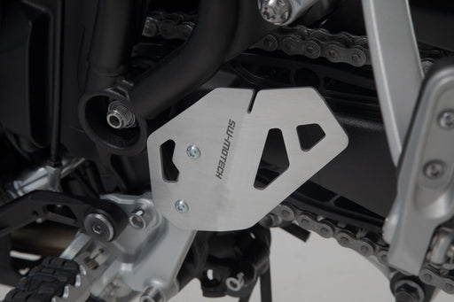 Heel guard left - Silver. Triumph Tiger 900/GT/Rally/Pro (19-23). SW-Motech