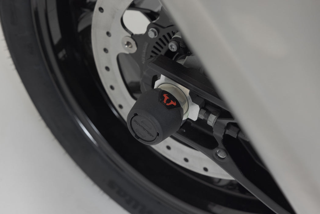 slider set for rear axle - Black. KTM models, Husqvarna Svartpilen 801 (24-). SW-Motech