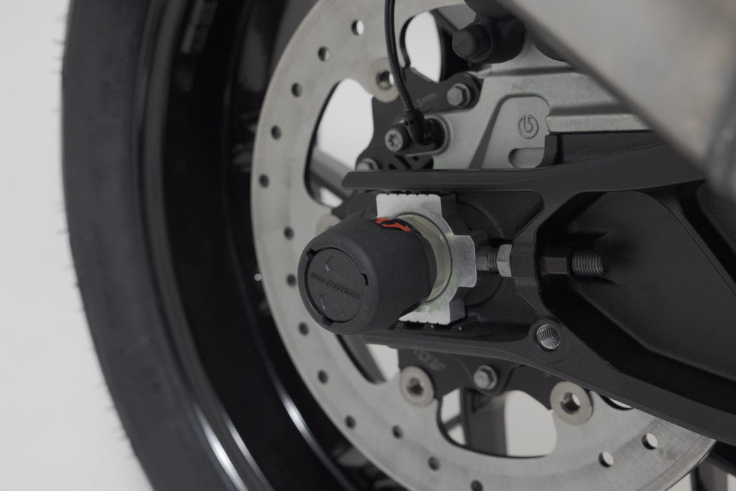 slider set for rear axle - Black. KTM models, Husqvarna Svartpilen 801 (24-). SW-Motech