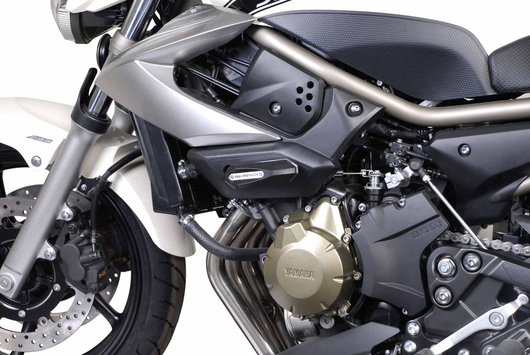 Frame slider kit - Black. Yamaha XJ6 (08-12) / XJ6 Diversion (08-). SW-Motech