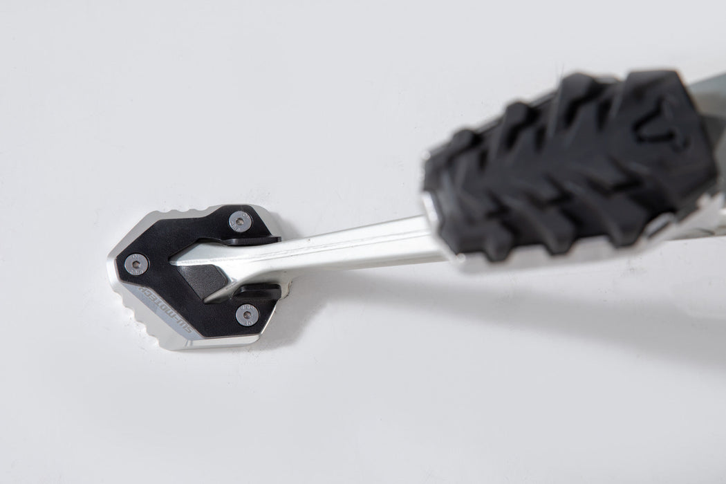 Extension for side stand foot - Black/Silver. Triumph Tiger 800 XC / XR (17-). SW-Motech