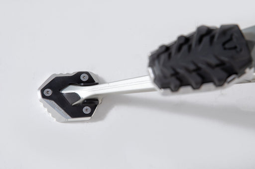 Extension for side stand foot - Black/Silver. Triumph Tiger 800 XC / XR (17-). SW-Motech