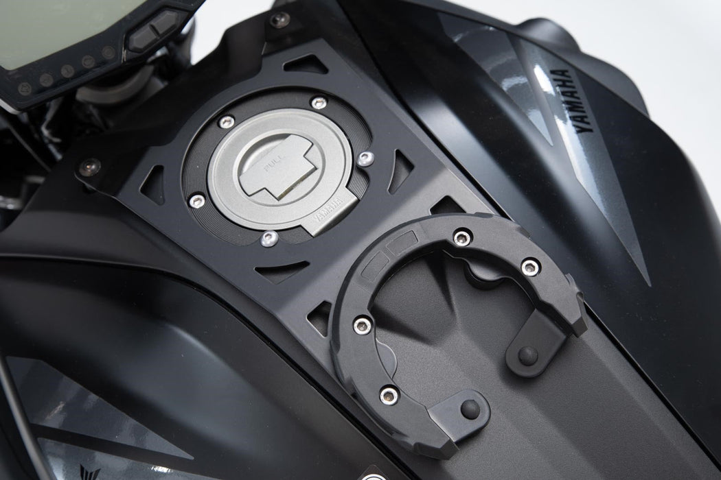 EVO tank ring - Black. Yamaha MT-07 (18-20). SW Motech
