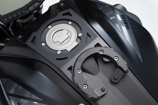 EVO tank ring - Black. Yamaha MT-07 (18-20). SW Motech