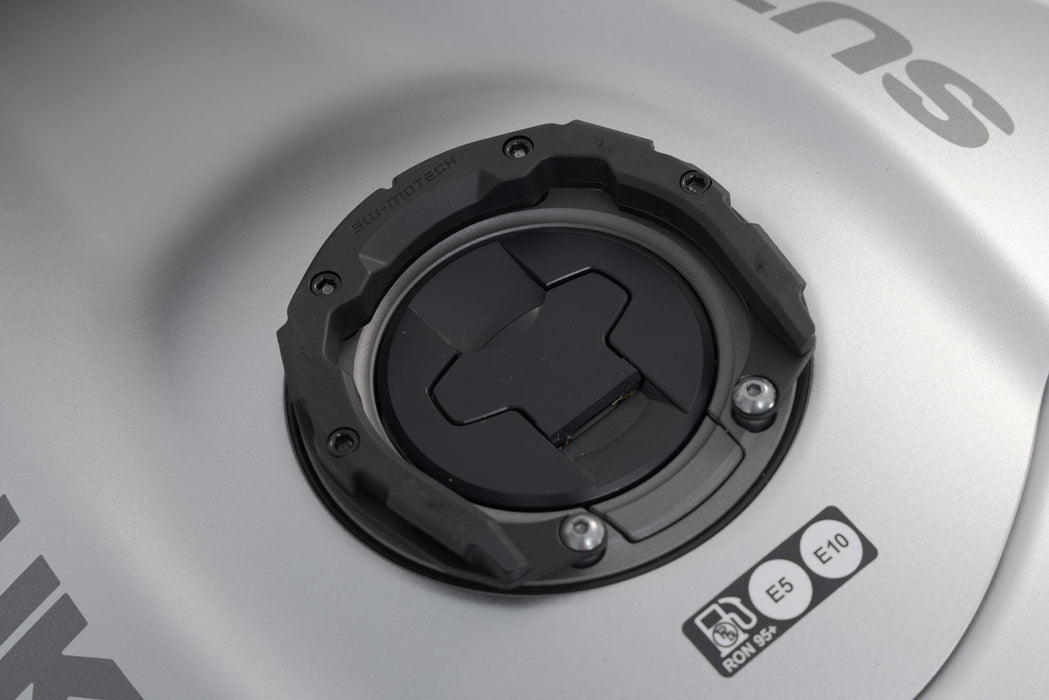 PRO tank ring - Black. Suzuki GSX 1300 R Hayabusa (20-). SW Motech