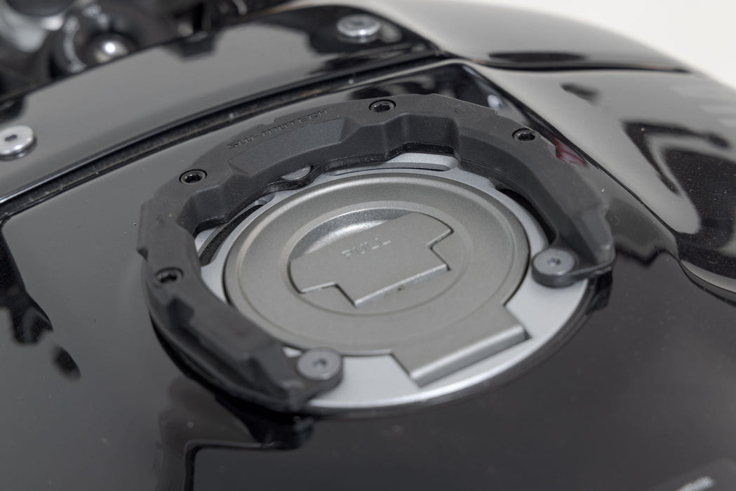 PRO tank ring Black. Yamaha YZF-R1/ R3, MT-03, MT-10, MT-125. SW Motech